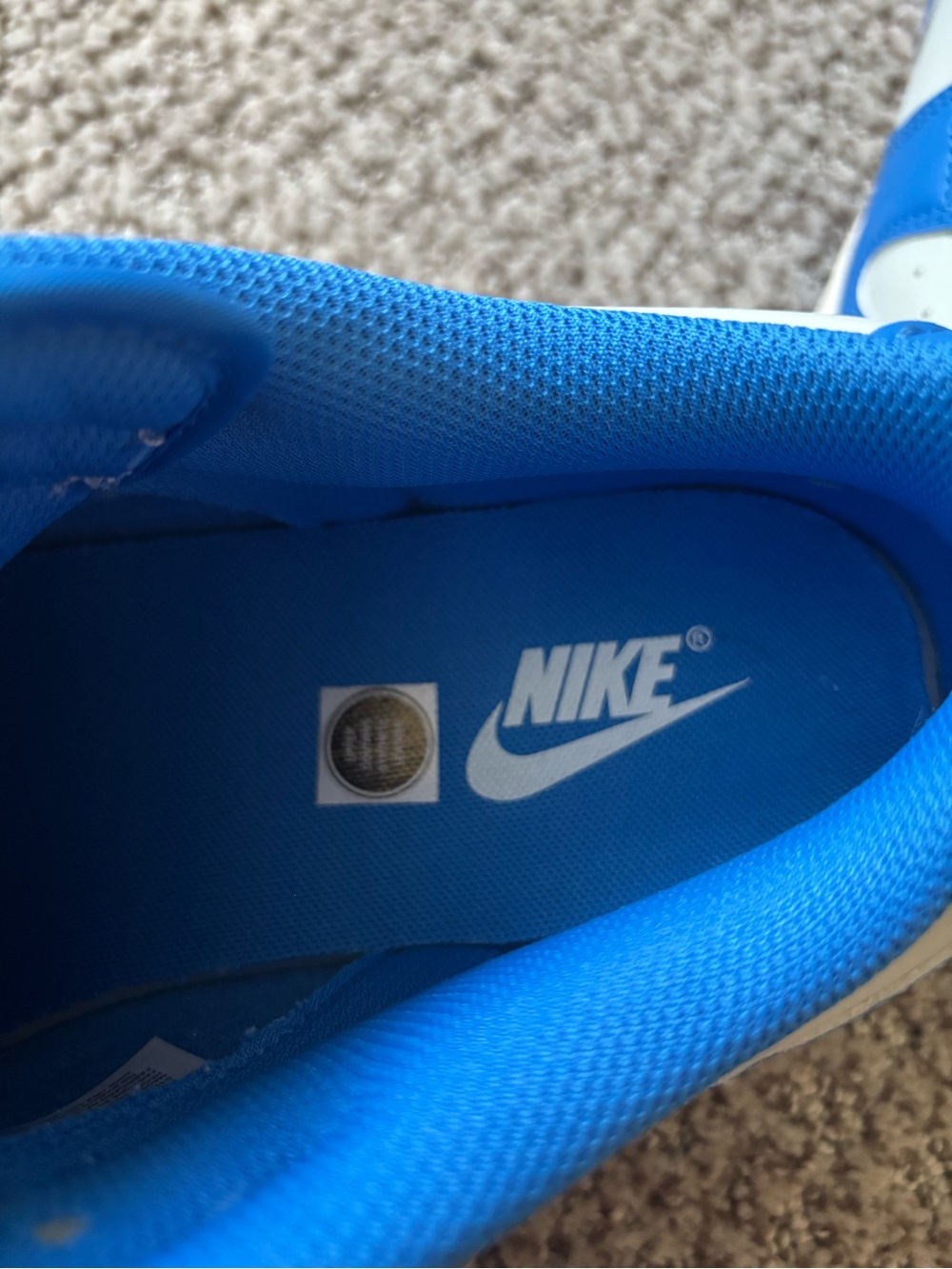 Nike Low-Top Sneakers in Bright Blue and White - Picture 5 of 7